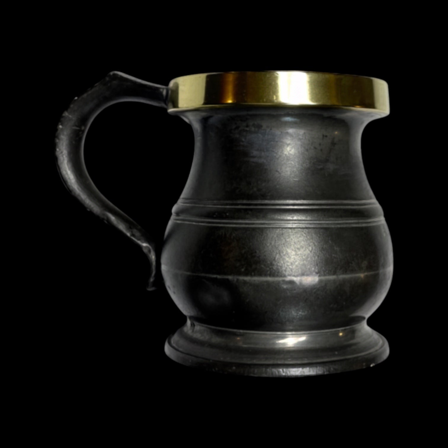 Victorian Half Pint Pewter Tankard.
