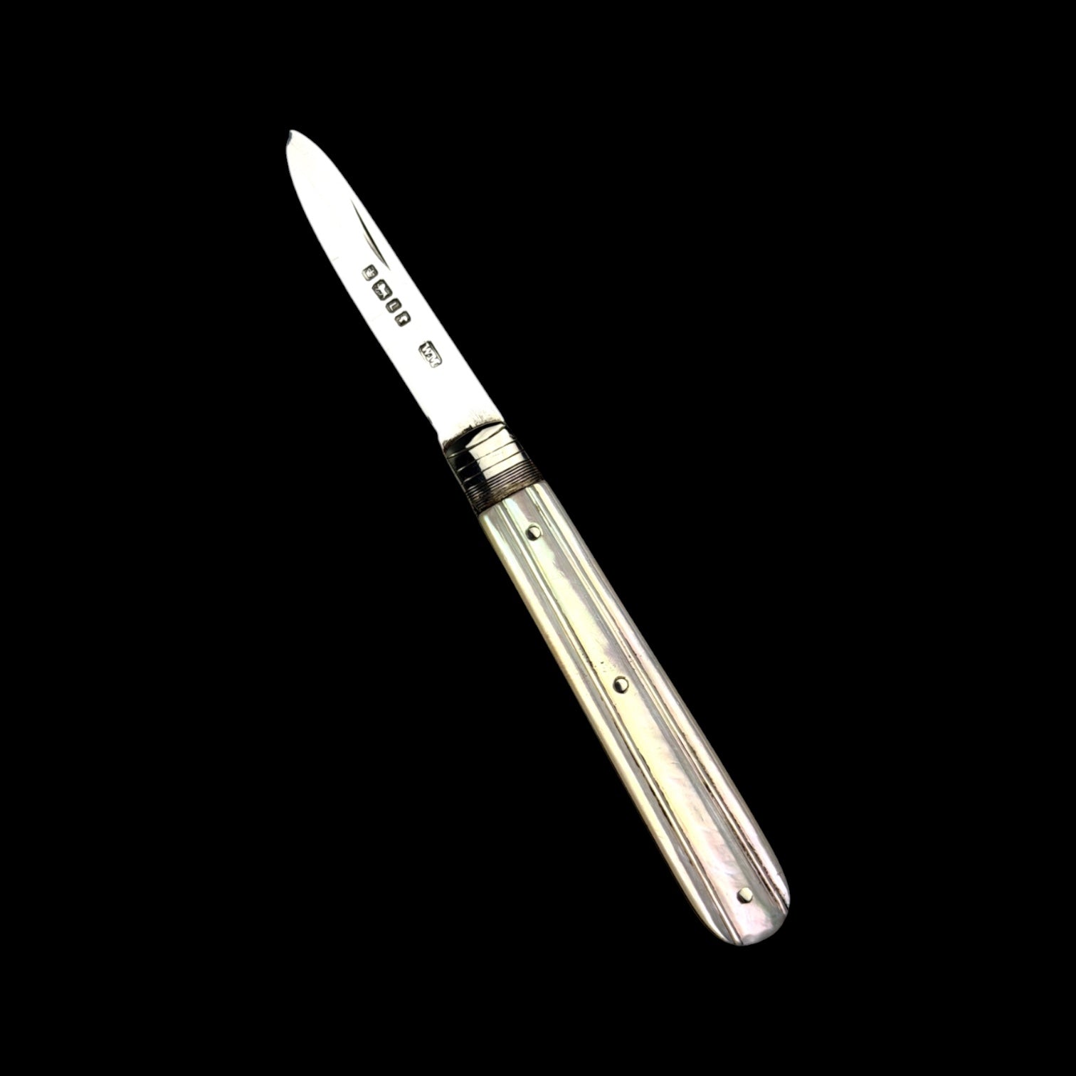 Antique Mother of Pearl and Sterling Silver Pocket Knife. 1878, William Moulson, England.