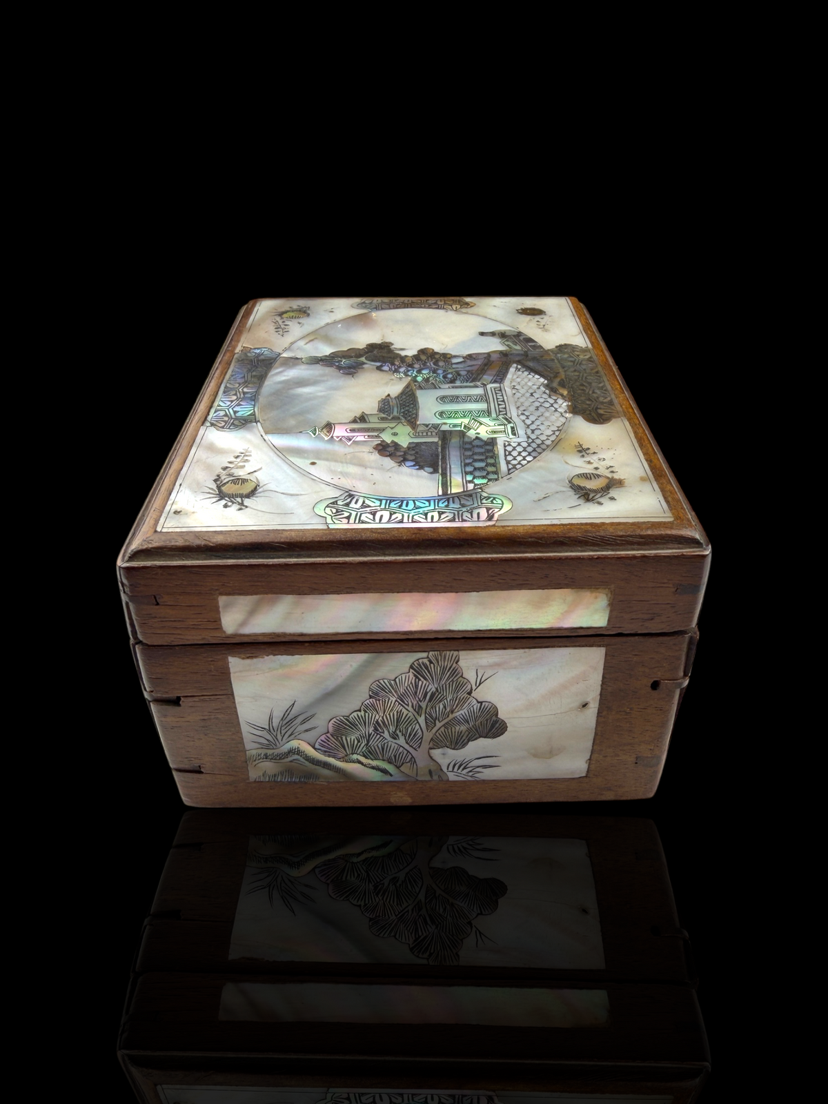 French Colonial Vietnamese Mother-of-Pearl Inlaid Box
