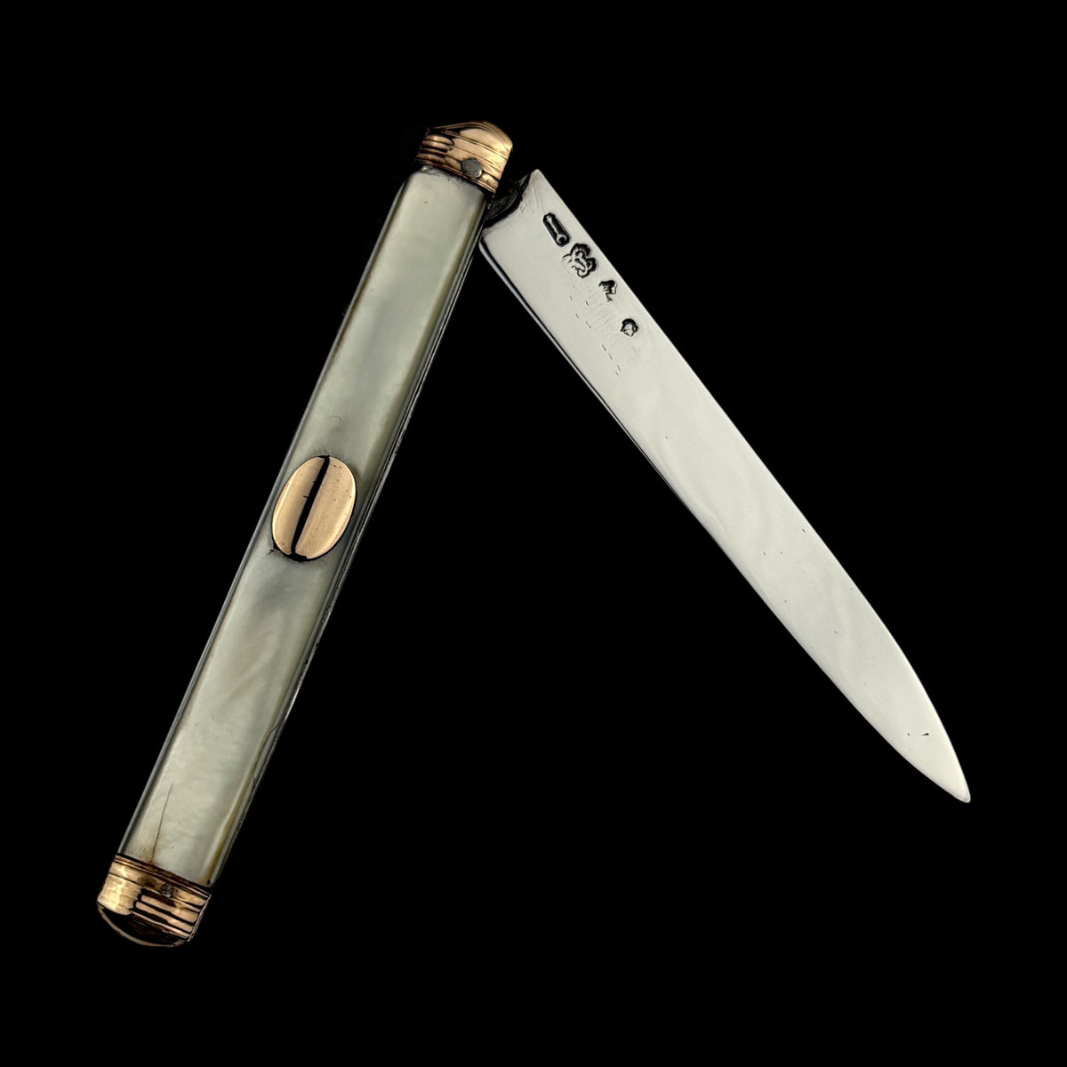 18th Century French Mother-of-Pearl & 18ct Gold Folding Knife