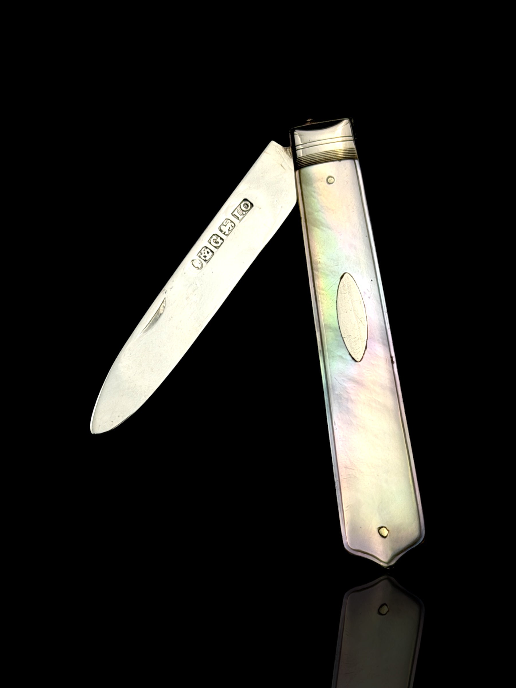 Pocket Knife by John Oxley, 1850.