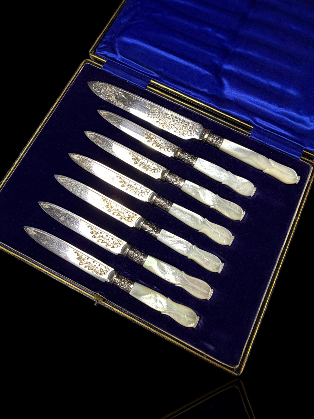 Antique Set of Knives. Mother of Pearl and Silver Plate. Cased.