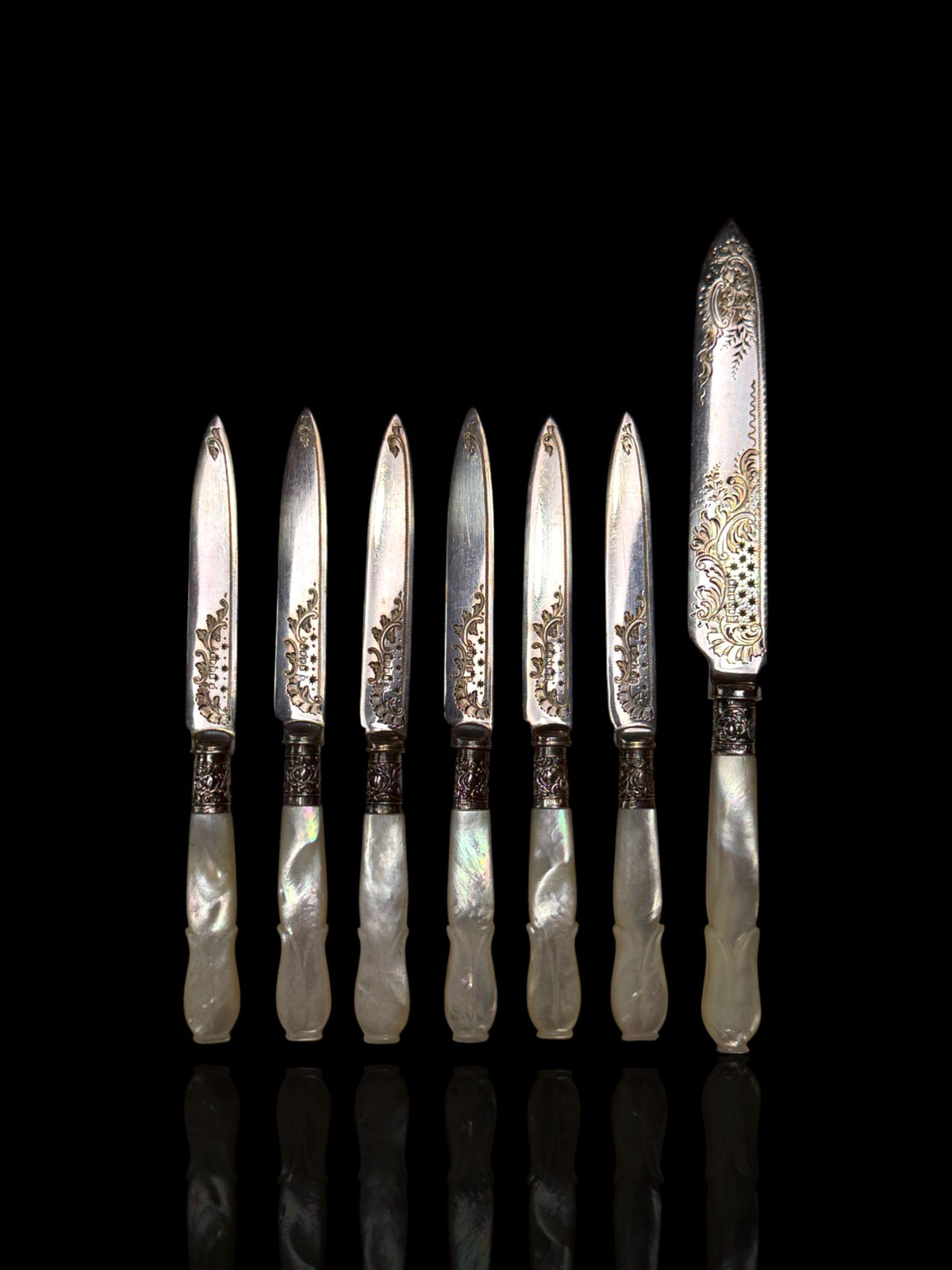 Antique Set of Knives. Mother of Pearl and Silver Plate. Cased.