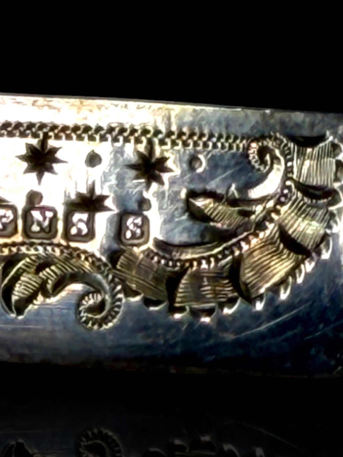 Antique Set of Knives. Mother of Pearl and Silver Plate. Cased.