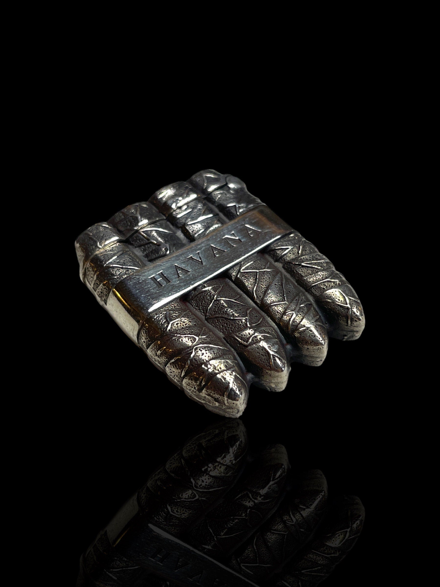 Exceptional Vintage Cigar-shaped Sterling Silver Vesta (Match Holder) . Engraved 'Havana'.