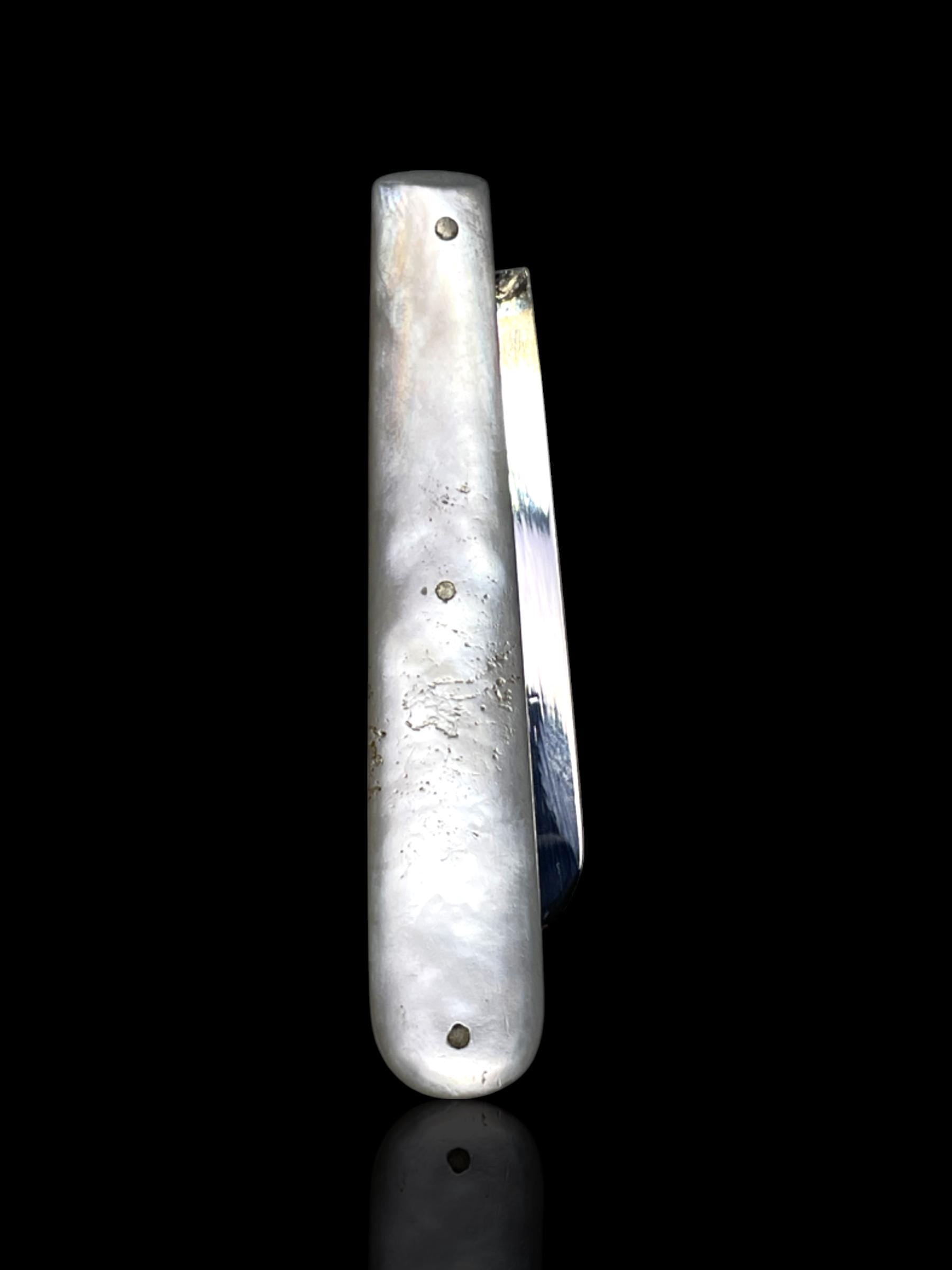 Antique Mother of Pearl Sterling Silver Folding Pocket Knife, London. Cased.