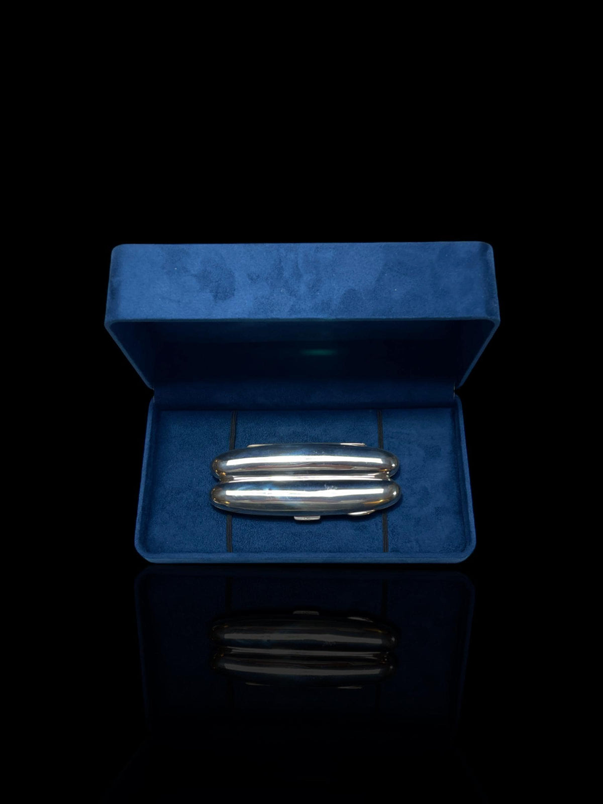 Sterling Silver Double Cigar Case: 1900 in Chester, John Millward Banks, England.