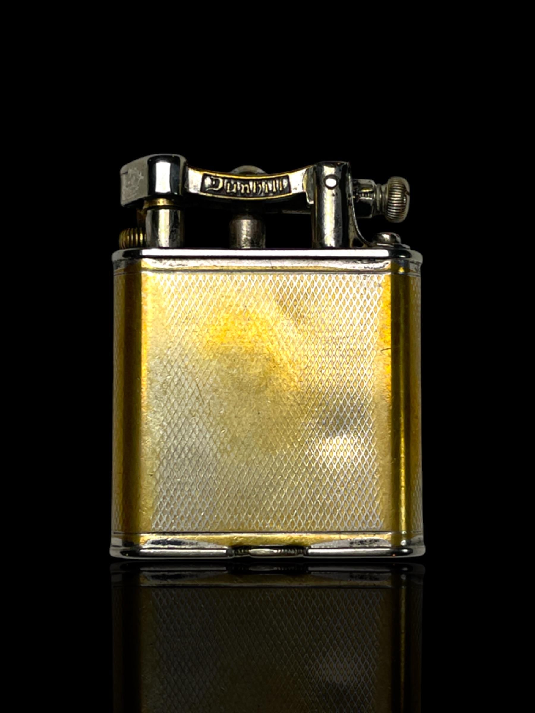 Vintage Dunhill Lift-Arm Lighter. Cased.