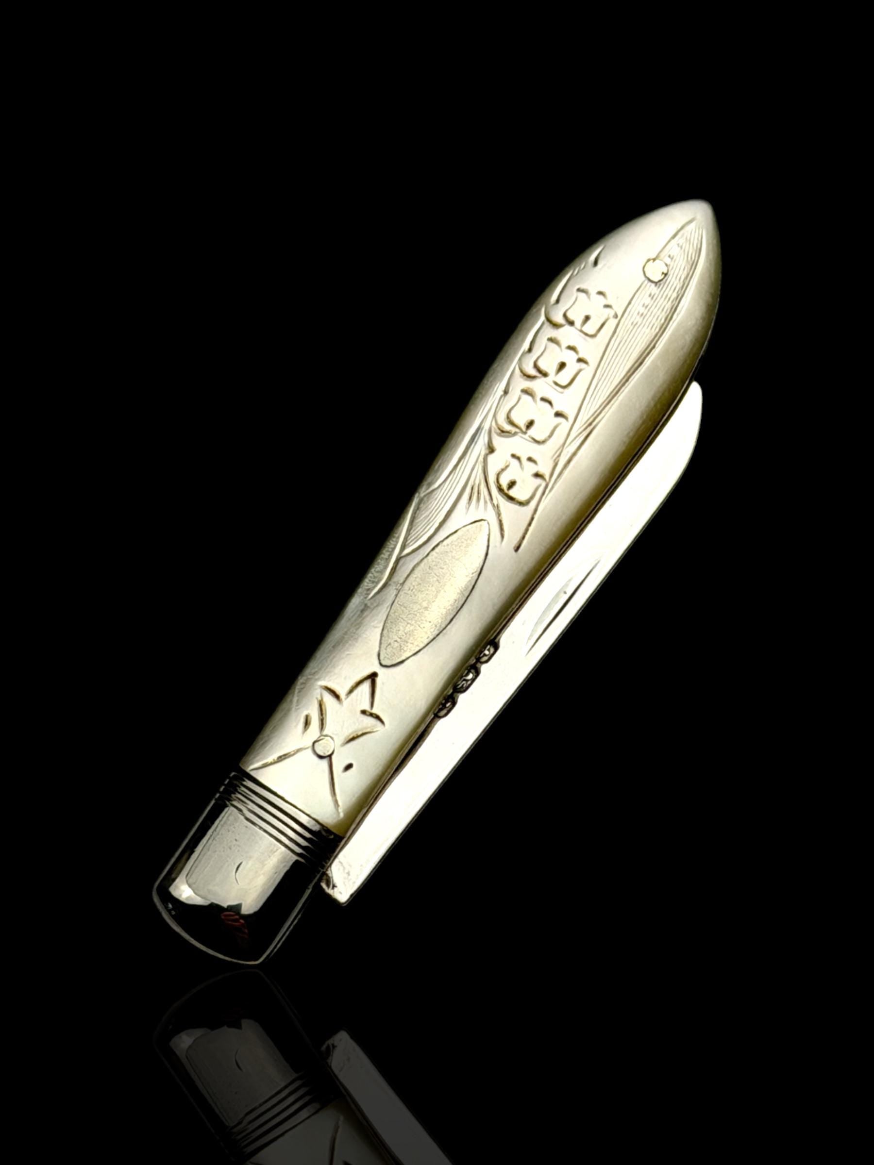 Antique Pocket Knife. 1925, Mother of Pearl and Sterling Silver.