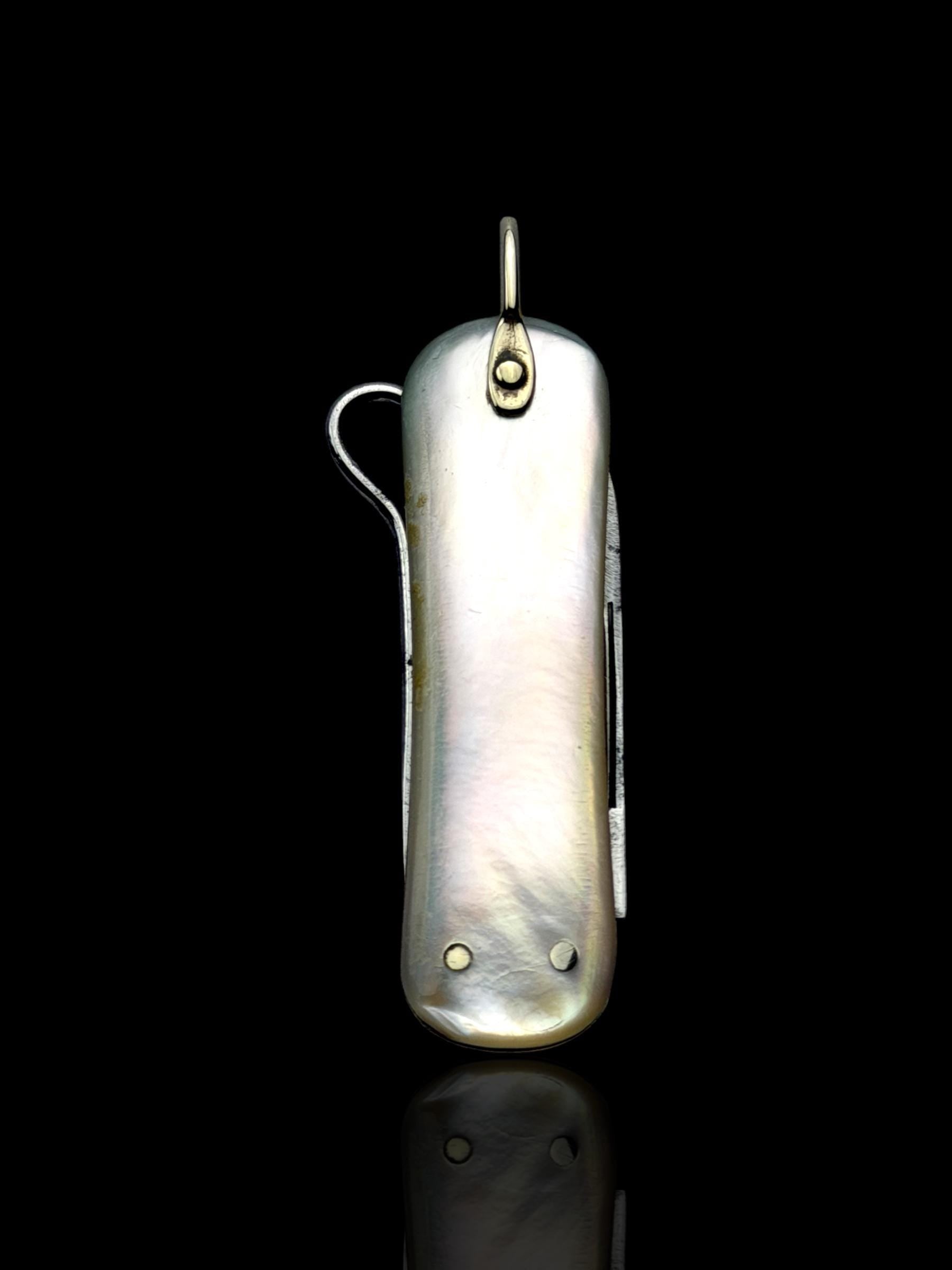 Vintage Pocket Knife Key Ring. Early 19th Century. Mother of Pearl and Sterling Silver