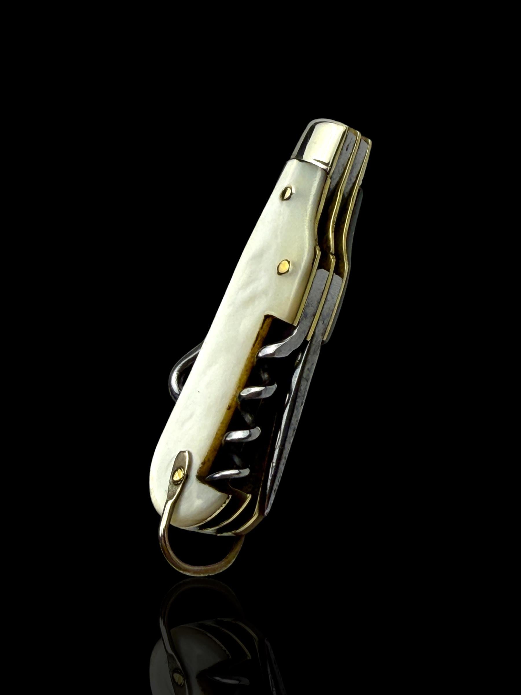 Vintage Pocker Knife Key Ring. Early 19th Century, Mother of Pearl and Steel.