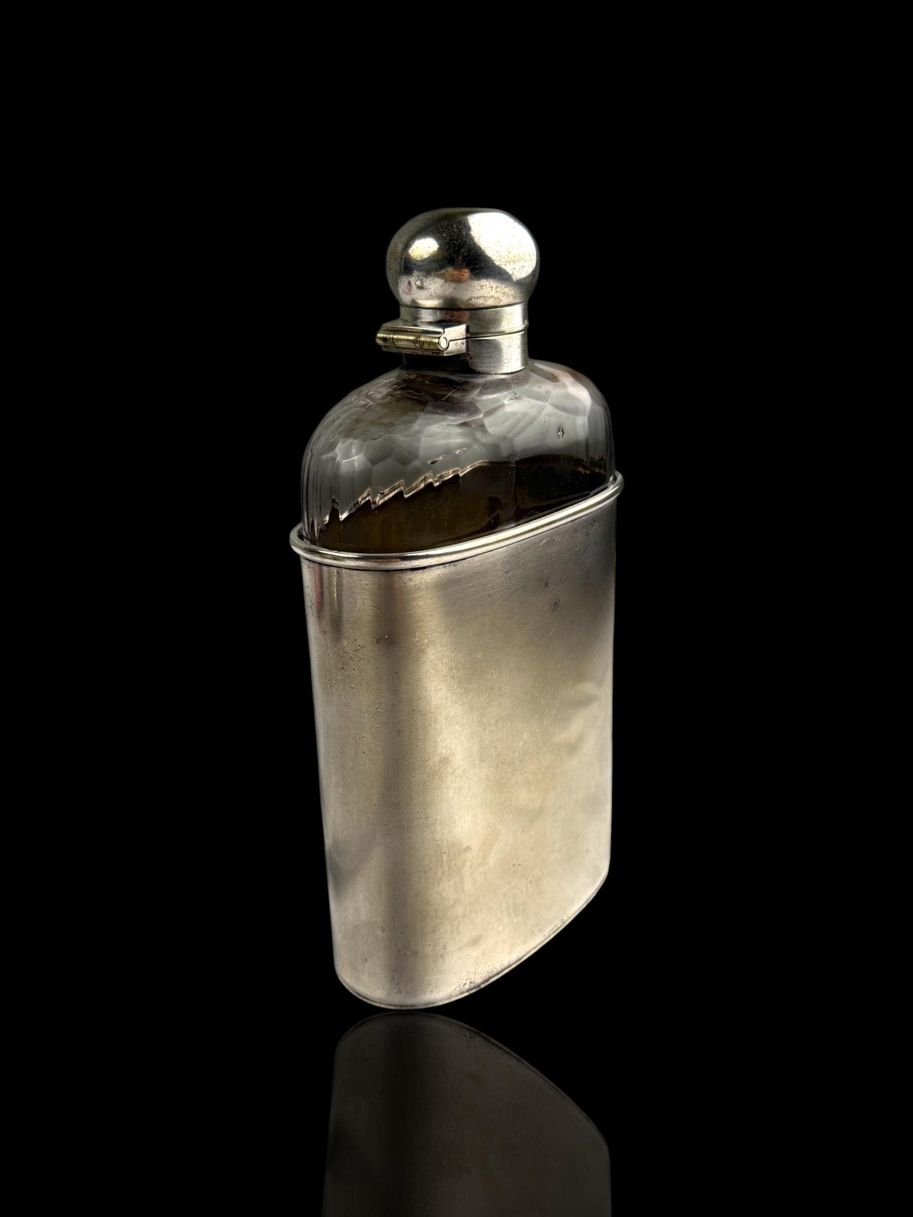 Vintage Silver Plate Hip Flask. Cased.