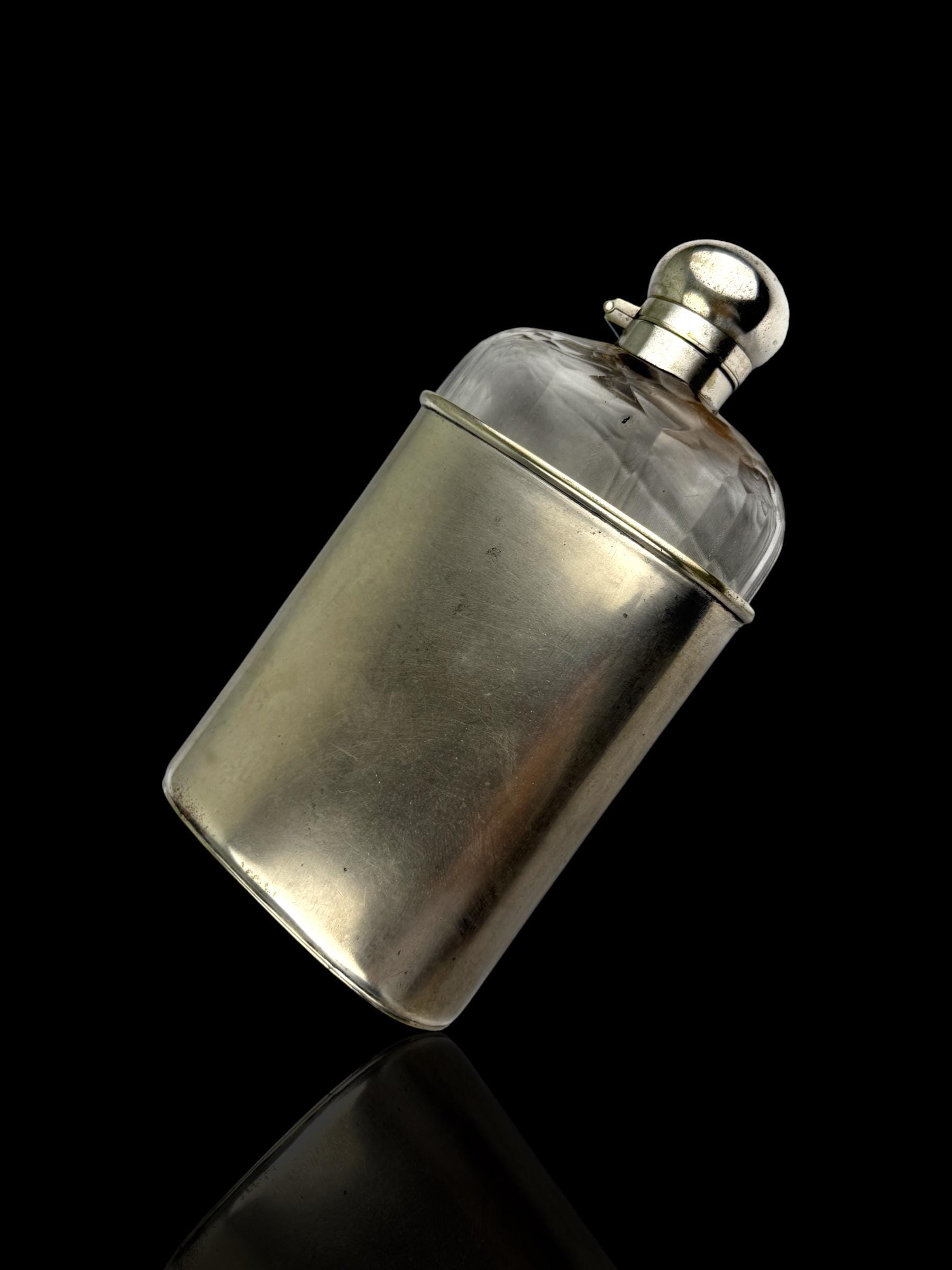Vintage Silver Plate Hip Flask. Cased.
