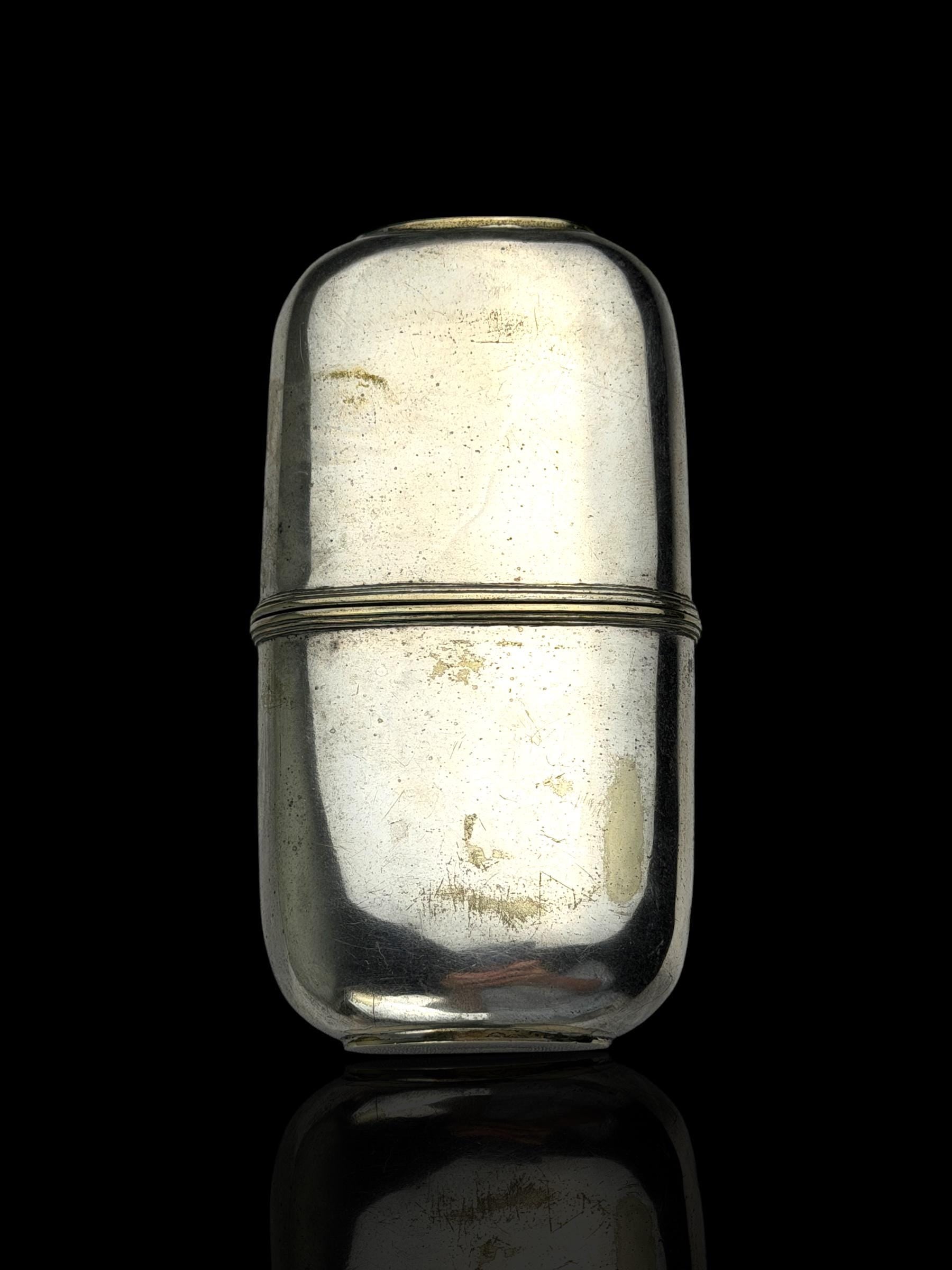 Vintage Silver Plate Hip Flask. Cased.