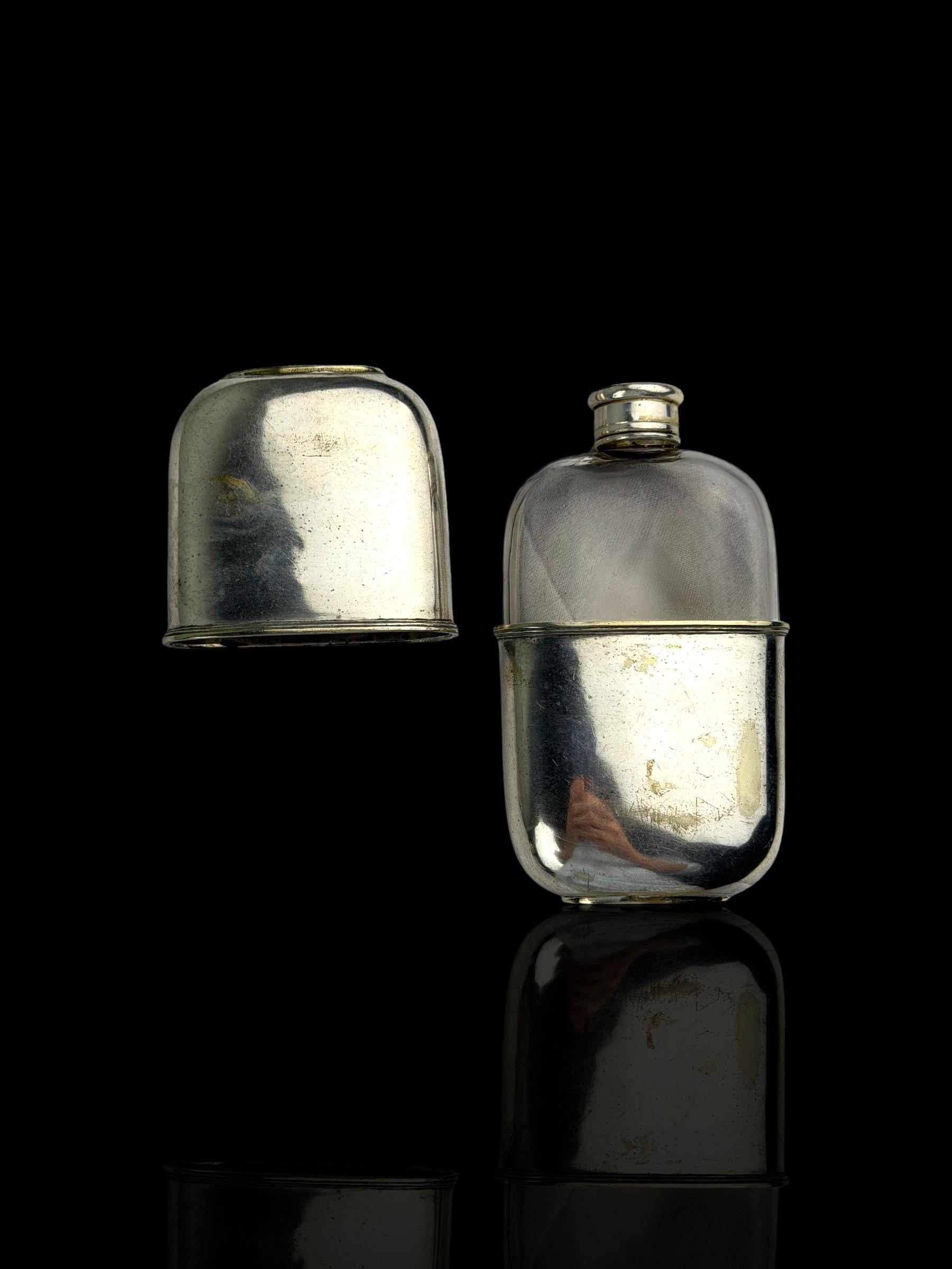 Vintage Silver Plate Hip Flask. Cased.