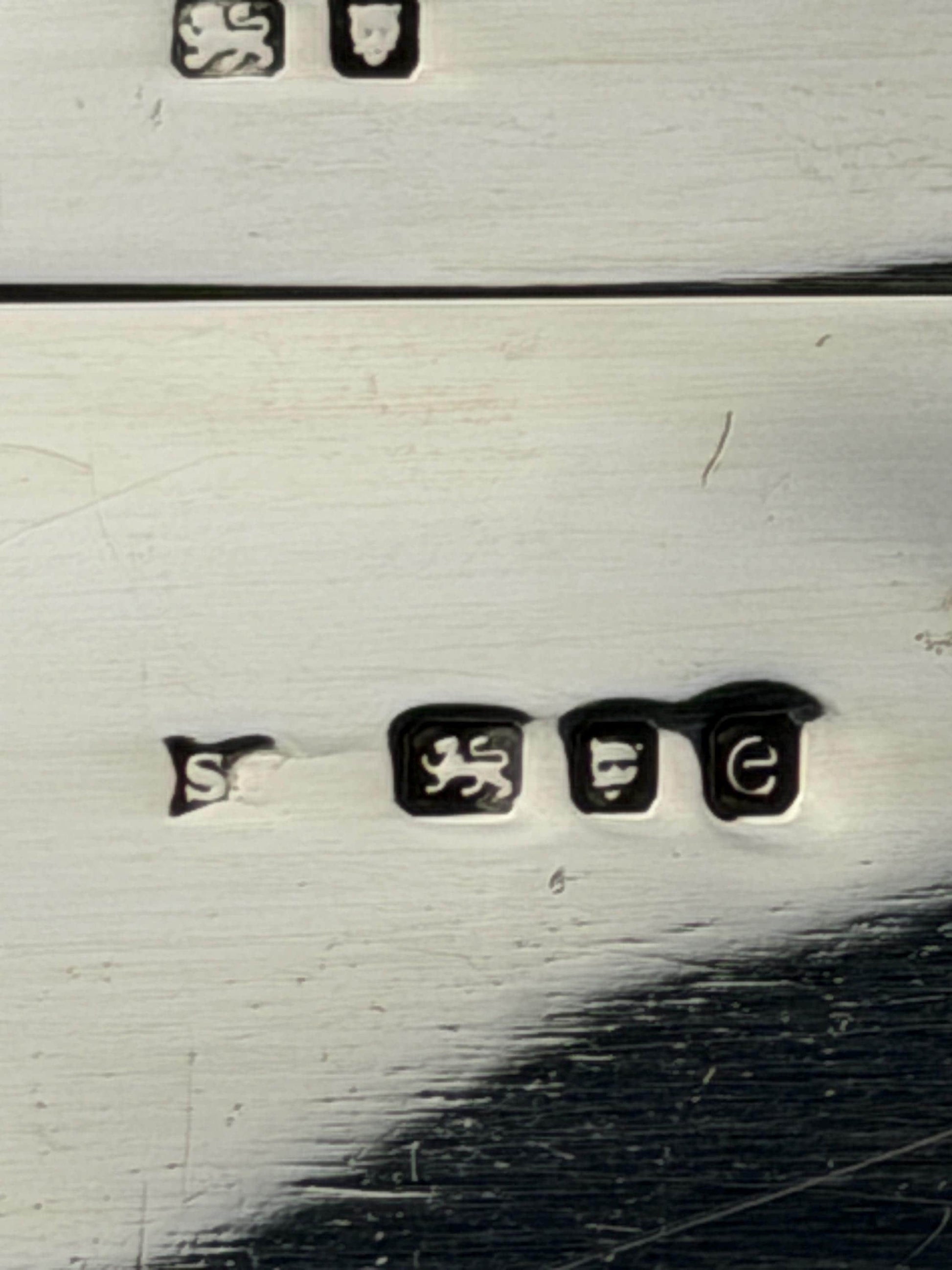 Sterling Silver Tobacco Box. 1960, England.