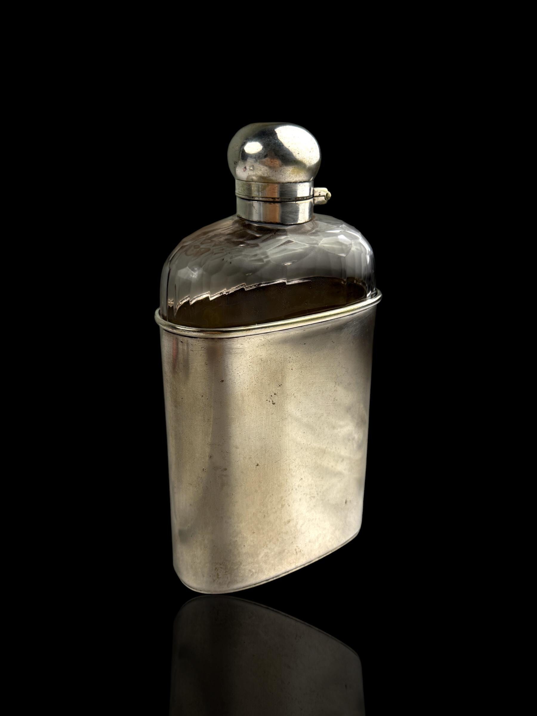Vintage Silver Plate Hip Flask. Cased.