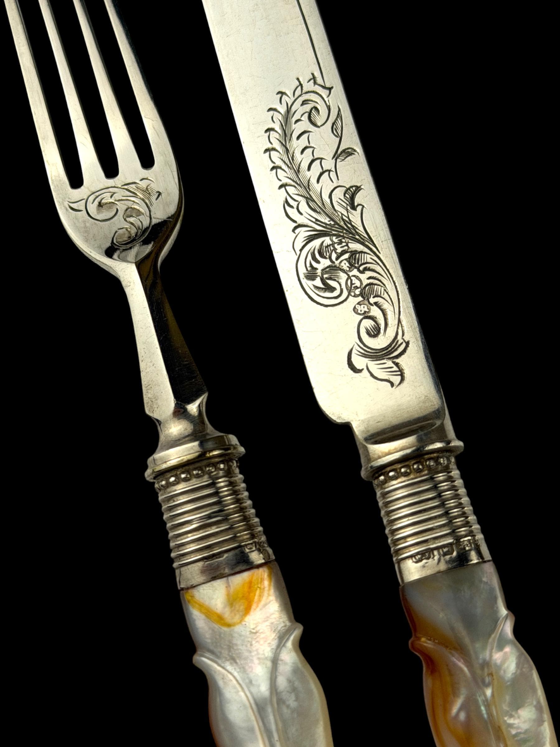 Cutlery Set. Mother of Pearl and Silver Plate. Circa 1900.