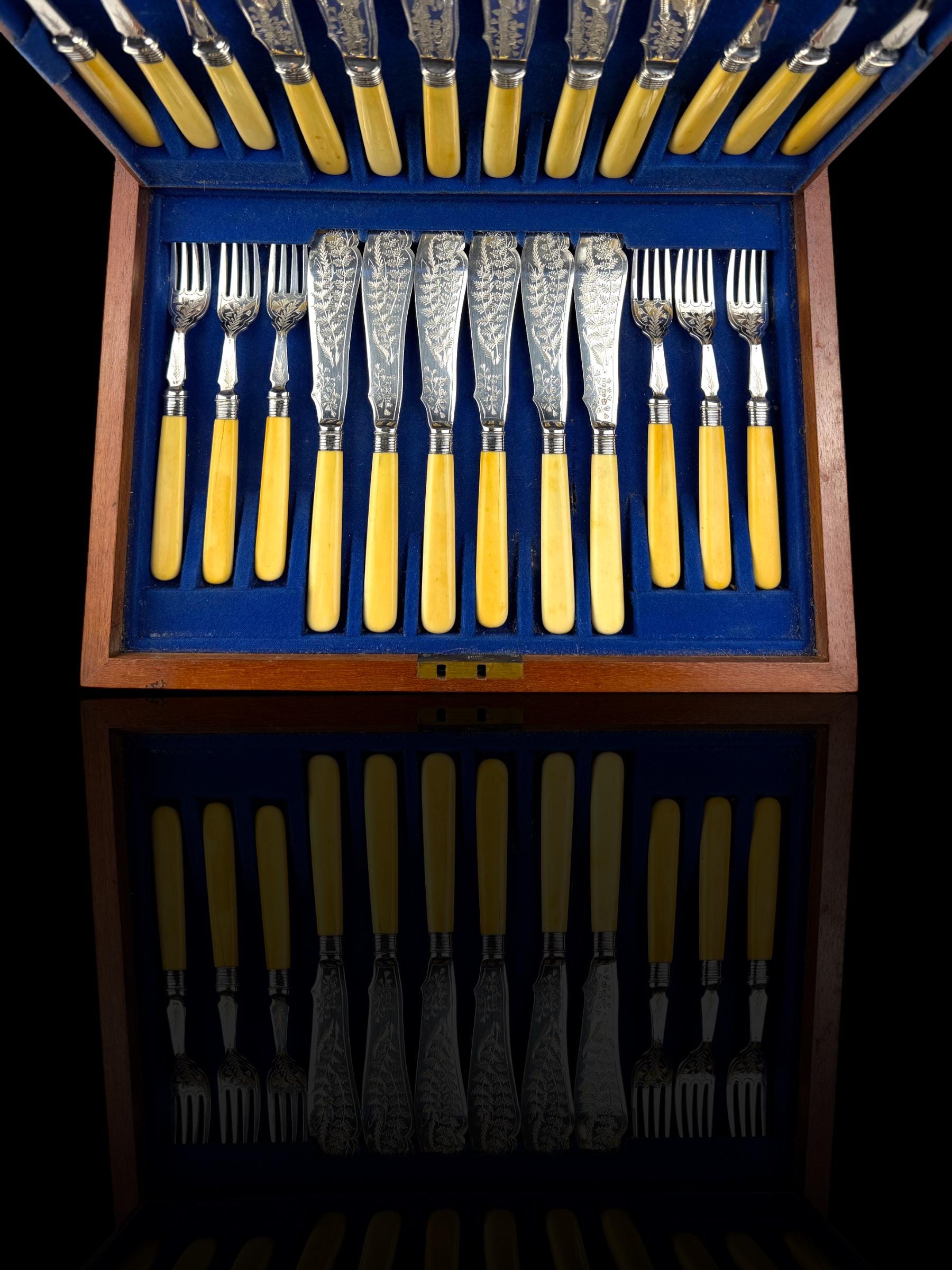 24pc Fish Cutlery Set in Impressive Presentation Case. Mother of Pearl and Silver Plate.