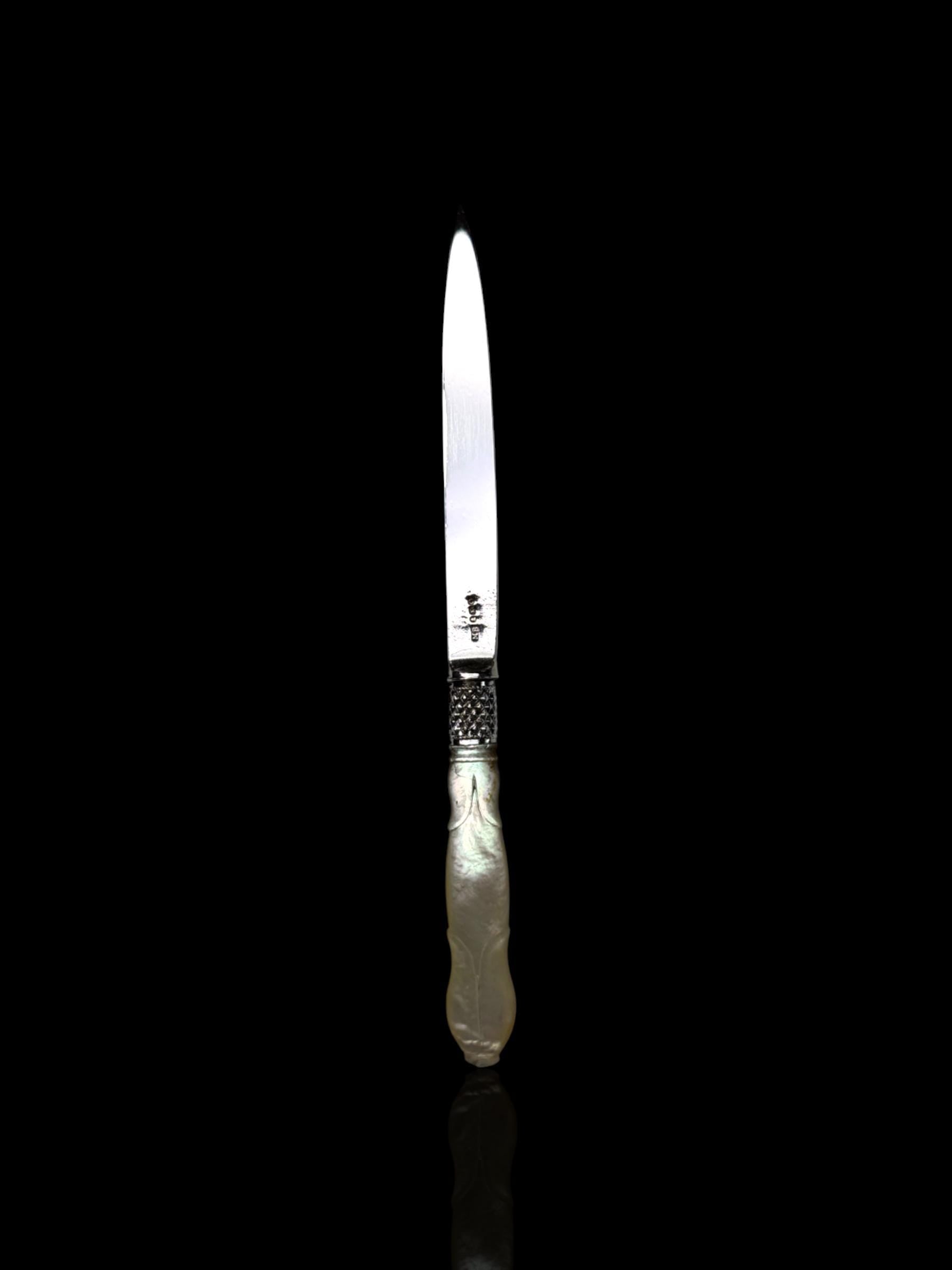 Antique Letter Opener. Sterling Silver and Mother of Pearl. 1809, England.