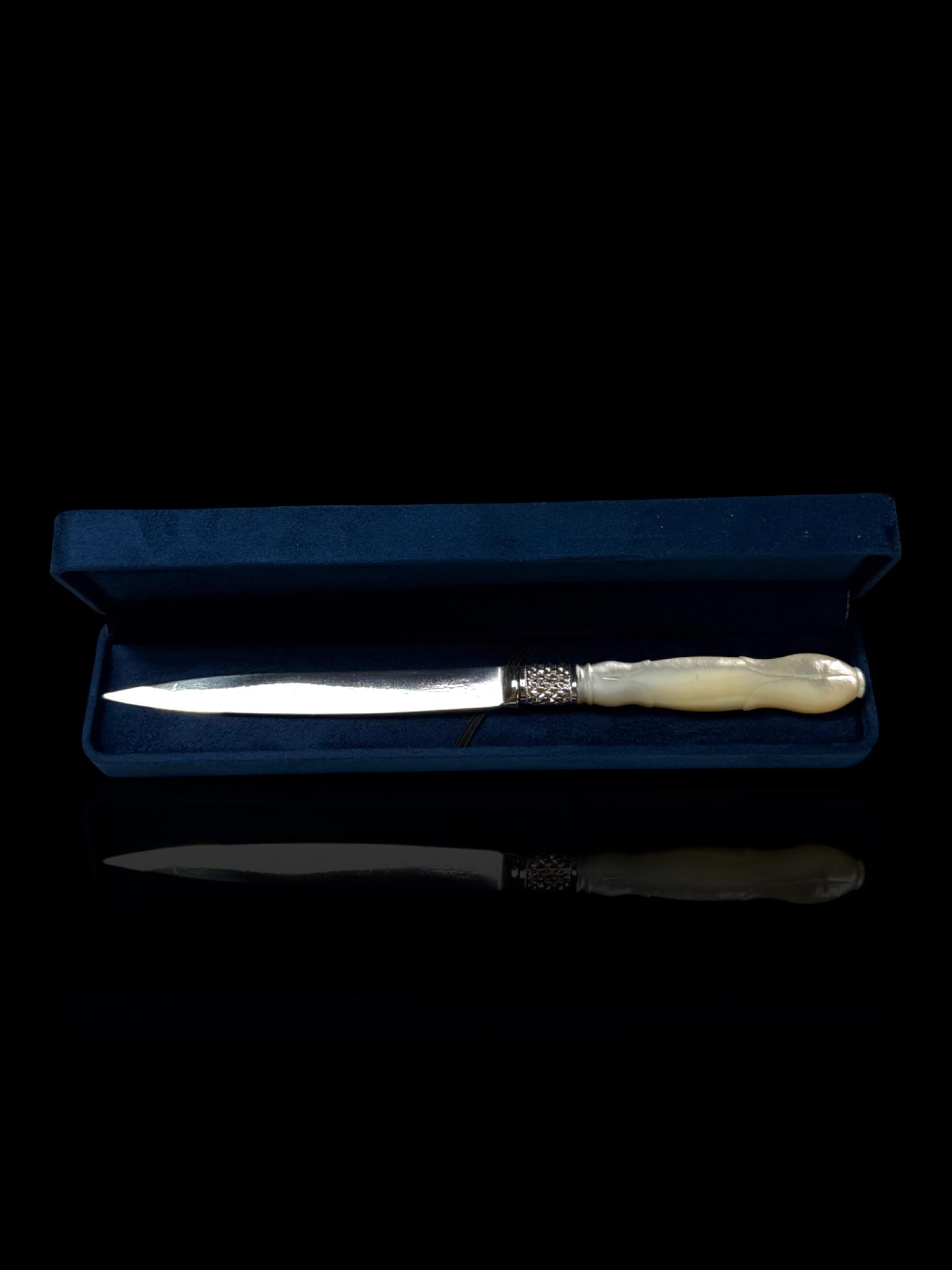 Antique Letter Opener. Sterling Silver and Mother of Pearl. 1809, England.