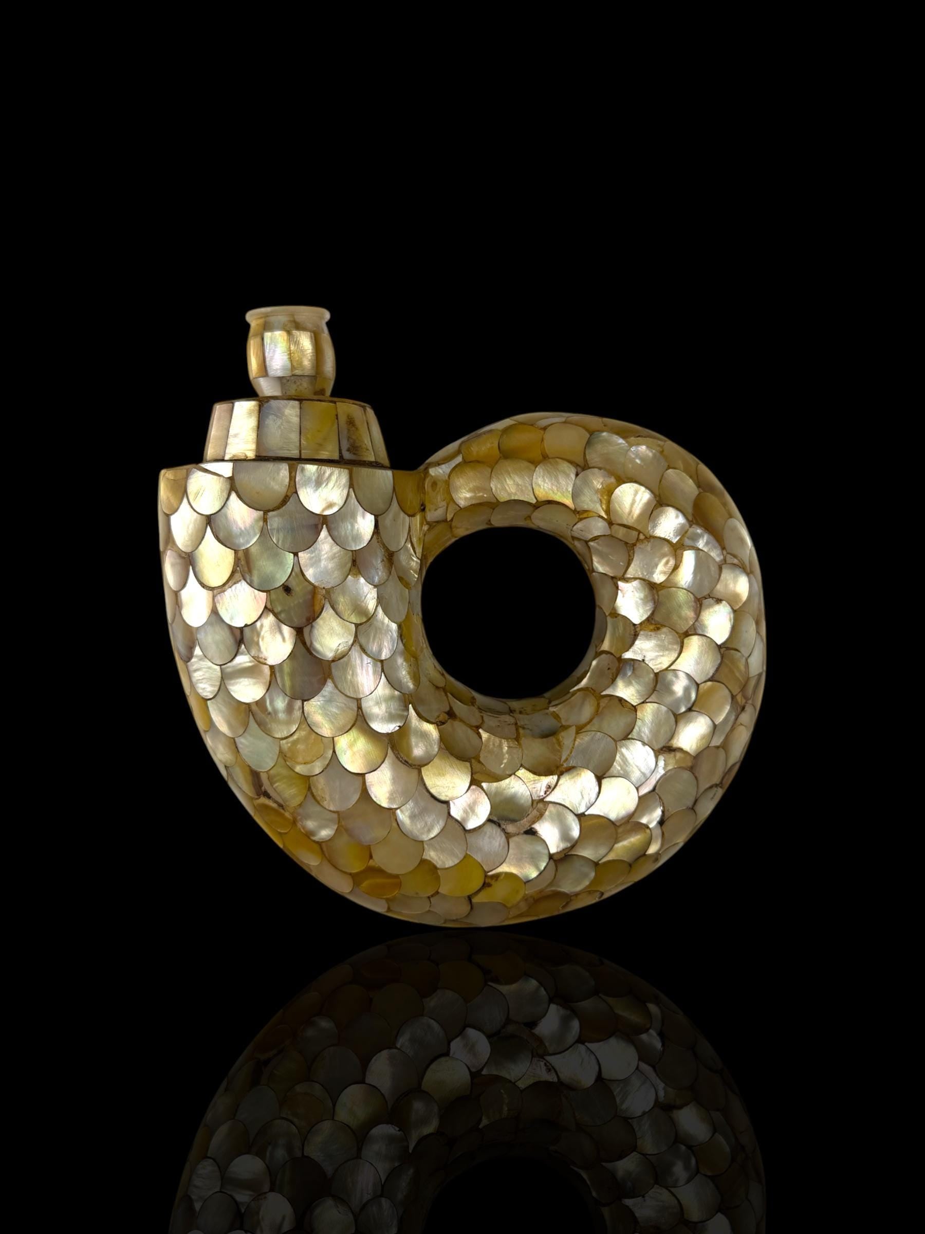 Powder Flask. Mother of Pearl.