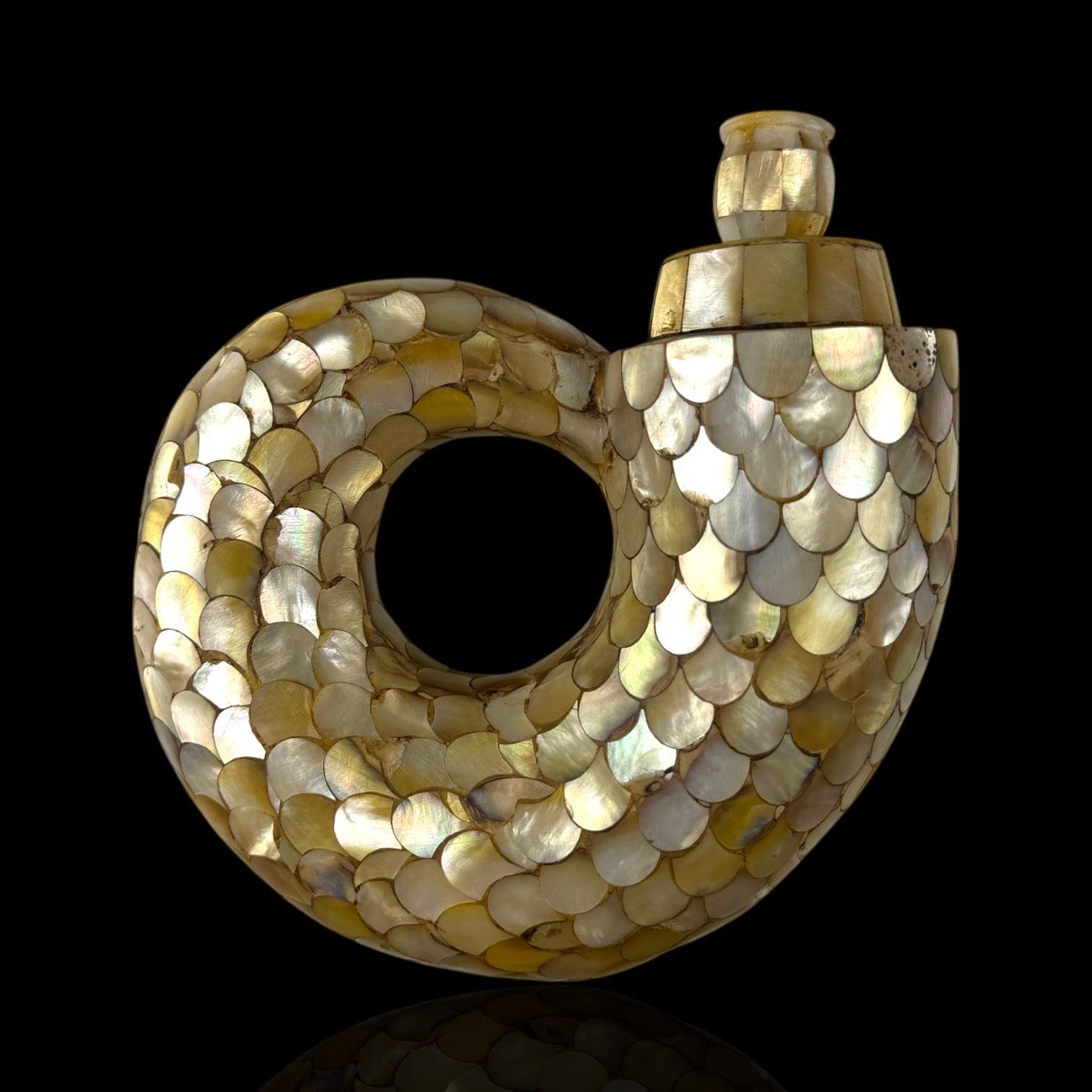 Powder Flask. Mother of Pearl.